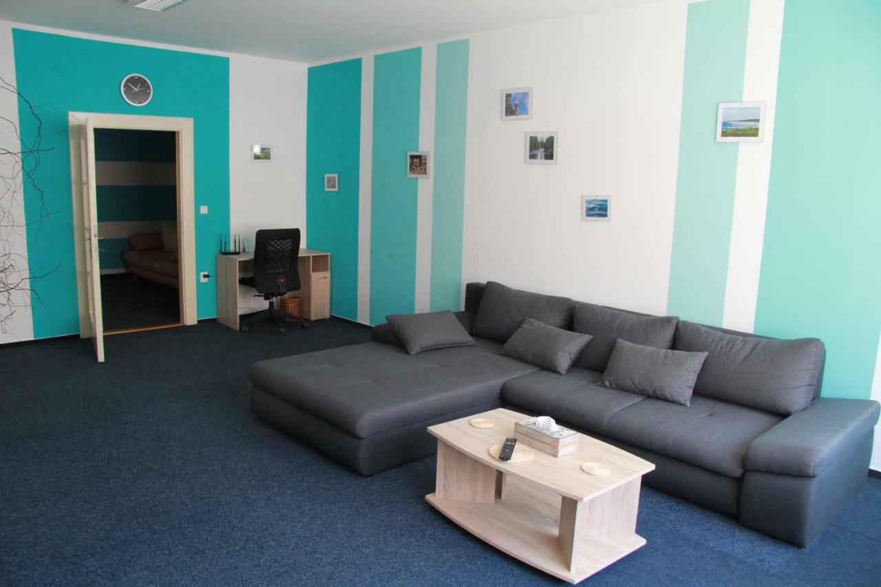 Apartman Brasov, Tyn Nad Vltavou Apartman Kültér fotó