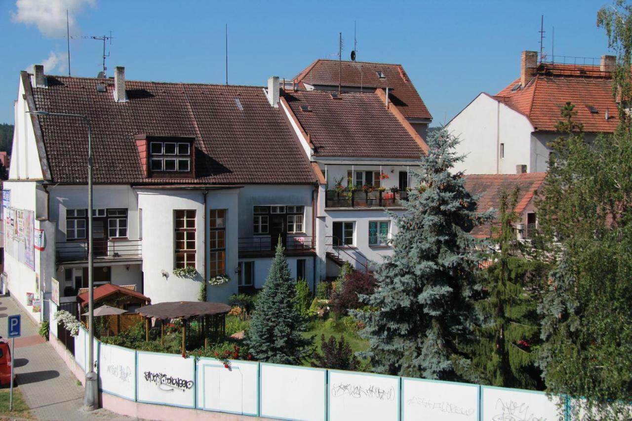 Apartman Brasov, Tyn Nad Vltavou Apartman Kültér fotó